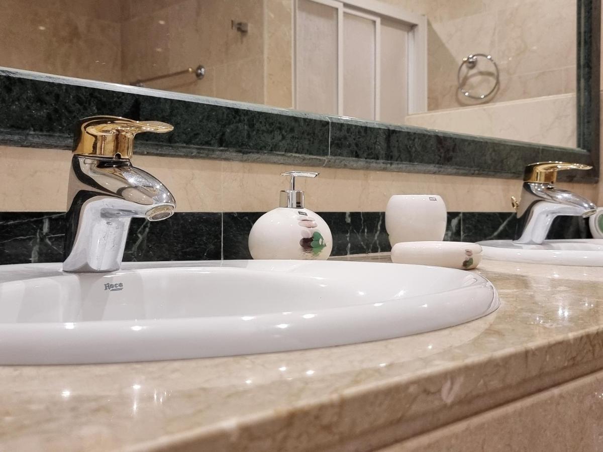 Luxury Hacienda Playa Appartement Marbella Buitenkant foto