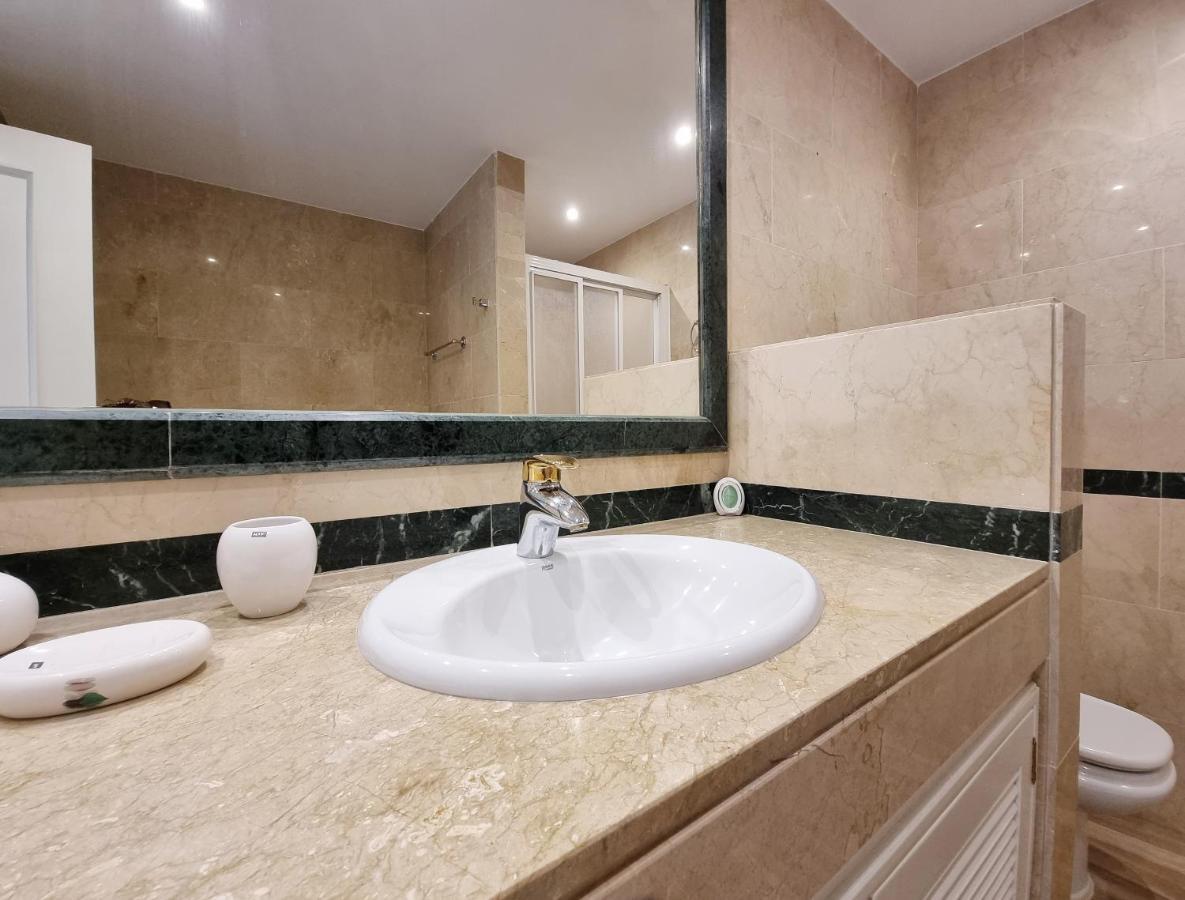 Luxury Hacienda Playa Appartement Marbella Buitenkant foto